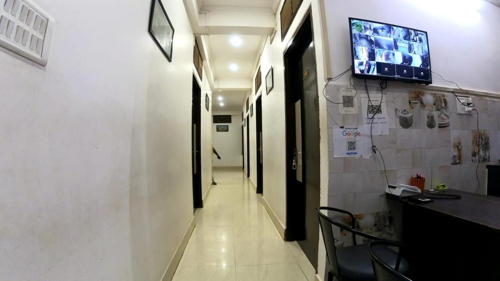 Holidayy Inn Allāhābād Junction エクステリア 写真