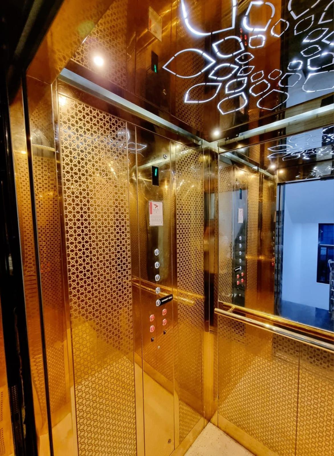 Holidayy Inn Allāhābād Junction エクステリア 写真